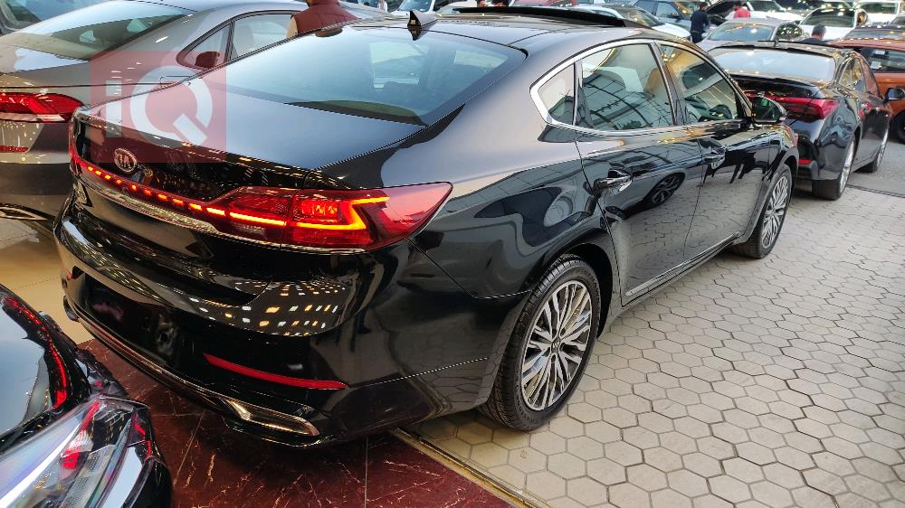 Kia Cadenza